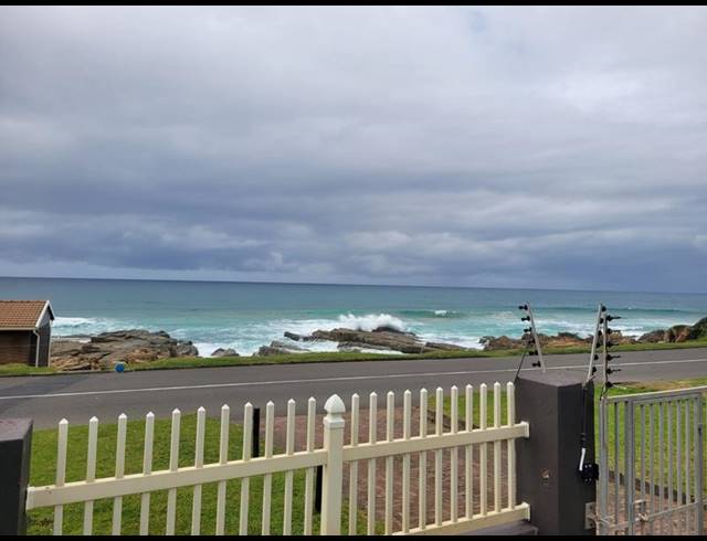 2 BEDROOM APARTMENT FOR SALE IN MANABA BEACH